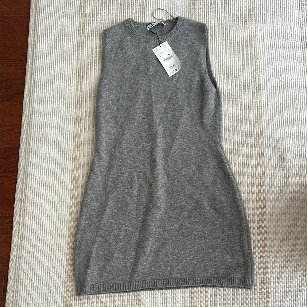 NWT Gray Sleeveless Knit Dress